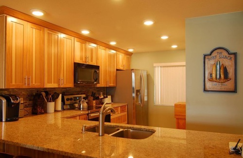 Cocoa Beach Eigentumswohnung | DIRECT OCEANFRONT NOW RENTING SUMMER FALL AND WINTER! BEAUTIFUL OCEANFRONT VIEW!