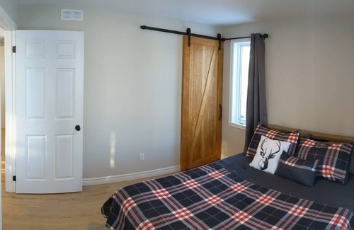 Mauricie Skihütte | Directement sur le lac, parfait pour la détente et les activités de plein air!