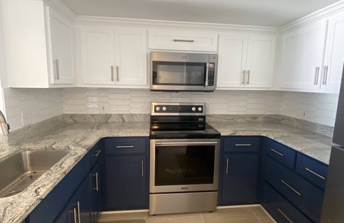 Sunnyside Haus | * Beachfront & Oceanfront Home * West End von PCBeach * Wi-Fi * Shopping-Galore in der Nähe