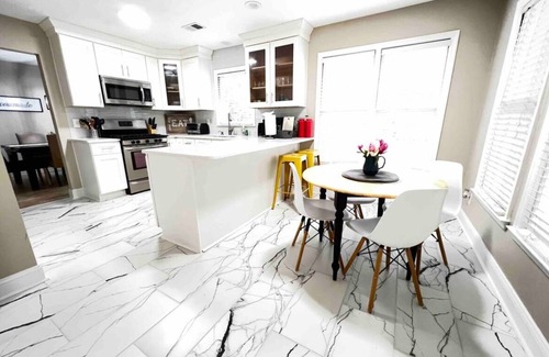 Lawrenceville Haus | Gemütlicher und moderner Aufenthalt in ATL