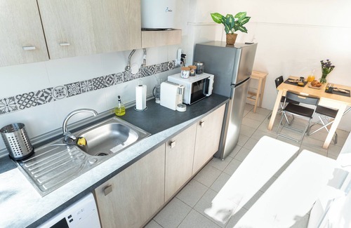 Linda-a-Velha Wohnung | Discover Belém with Comfort and Tranquility