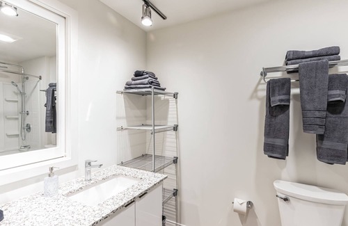 Gateway District Wohnung | Discover Downtown! Cozy Studio by the Flats East Bank