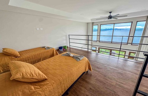 Bouvet Island Haus | Discover Picture-Perfect Paradise – Ocean Views, Peace & Privacy Await