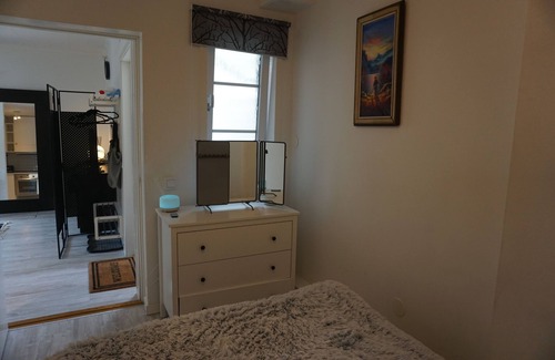 Gribbylund Haus | Discover the Charm of Our Fresh, Cozy, Little Room"