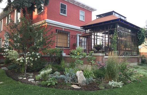 Hamilton Wohnung | Discover the perfect place to call home in the heart of Hamilton, Montana.