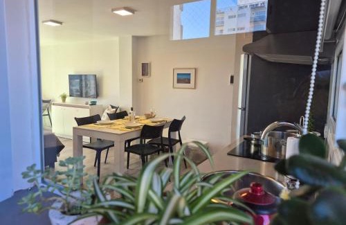 Punta Mogotes Wohnung | Disfruta Vista al Mar, Cochera y Parrilla 2amb en Mogotes