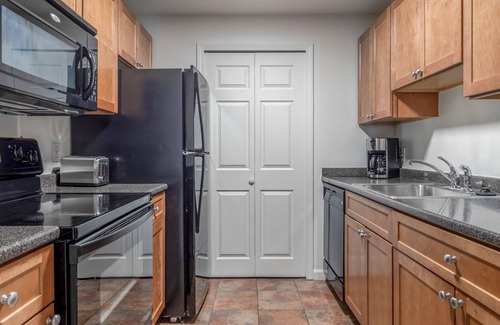 Central Square Wohnung | Divine Central Square 2BR w/ Fitness, close to Dining, by Blueground