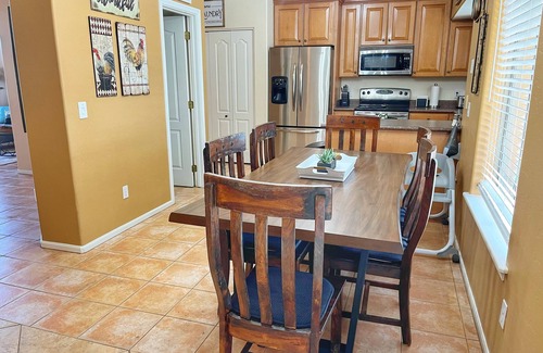 Mesa Haus | Diving Pool, Family Friendly & Pet Friendly @Cozy Mesa home close to everything!