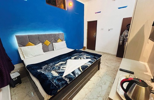 Ayodhya Haus | Divya Darshan Stay