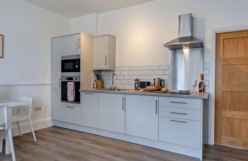 Swanage Wohnung | Dizzy Lows Modern 1 Bedroom Swanage Apartment with Bay Views