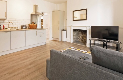 Swanage Wohnung | Dizzy Lows Modern 1 Bedroom Swanage Apartment with Bay Views