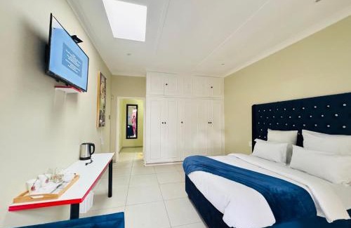 Norwood Haus | DJ Guest Lodge