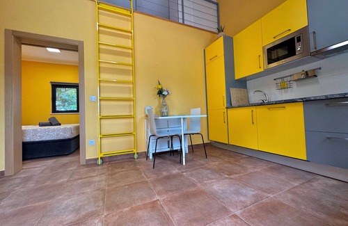 Coruche Hütte | DoAguaBoa, yellow accommodation