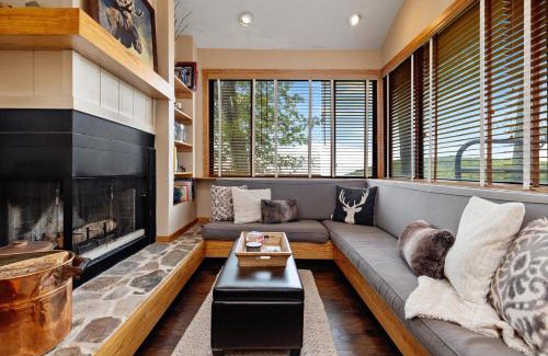 Wintergreen Haus | Dobie 48 with Wintergreen Advantage