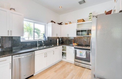 Big Coppitt Key Haus | Dock + Balcony: Serene Big Coppitt Key Escape