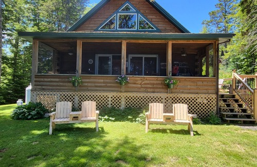 Penobscot Haus | Dock Holiday! Family fun on Toddy Pond!