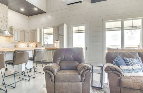 Oconto Hütte | Dock & Panoramic Bay Views: Oconto Retreat!