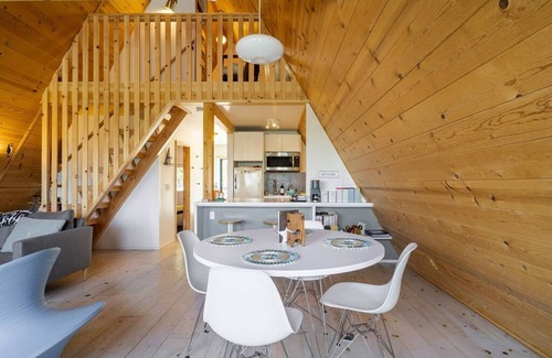 Pine Cove Wohnung | Dog Friendly A-frame Hot Tub Nature Views