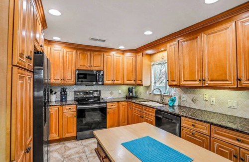 Painters Hill Haus | Dog-friendly beachfront home with beach access, decks, grill, fireplace, W/D, AC