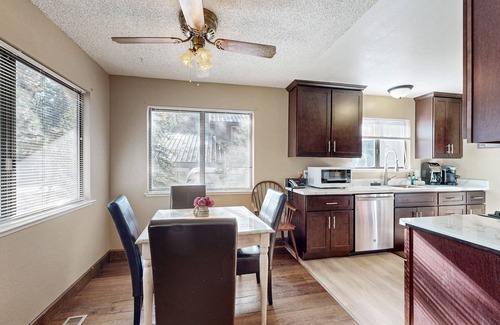 Incline Village Haus | Dog-Friendly Duplex with fireplace, balcony and free internet
