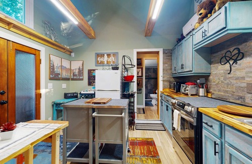 Ellijay Kabine | "Dog-Friendly Home with Stunning Mountain Views & Cozy Outdoor Escape"