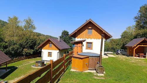 Haligovce Skihütte | Dolná chata u Bratríkov