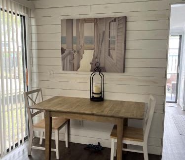 New Smyrna Beach Haus | Dolphin Cove Cottage -2-2 Pet Friendly!