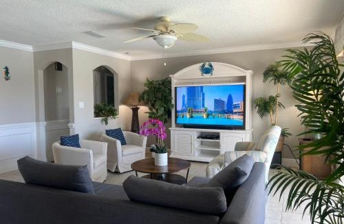 Cocoa Isles Haus | Dolphin Cove in Cocoa Beach Fl