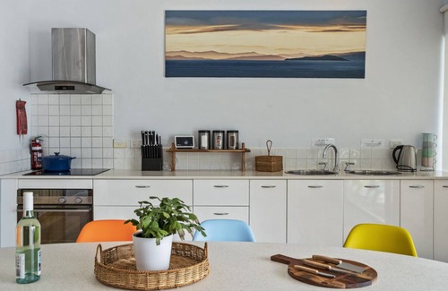 Primrose Sands Haus | Dolphin View Beach House