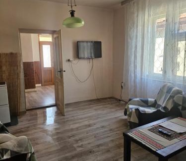 Kusin Haus | Dom v Obci Kusín