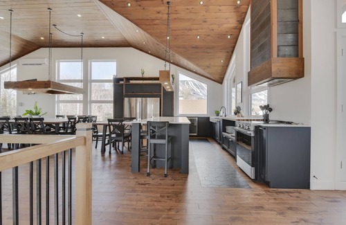 Beaupre Haus | Domaine Des Mésanges