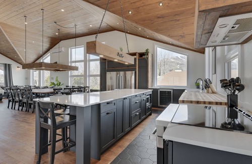 Beaupre Haus | Domaine Des Mésanges