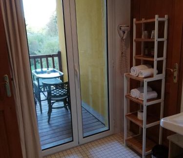 Poligny Hotel | Domaine Du Moulin Vallée Heureuse