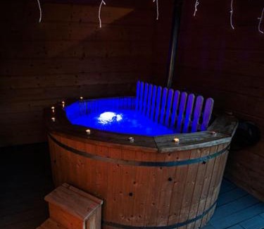 Lobozew Gorny Haus | Domek z Jacuzzi w Cenie -Solina