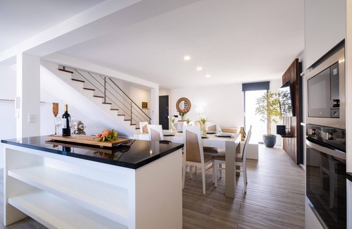Lagoa Haus | Don Jose Ocean View Heated Pool