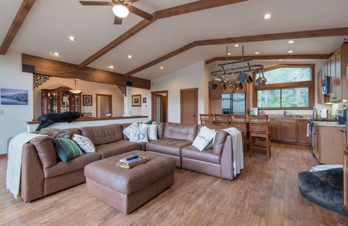 Truckee Haus | DonnerDayz. com Large + Luxury Home + Neuer Salzwasser-Whirlpool.