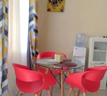 Kericho Wohnung | Doras Home Kericho Town cosy 2BR fully furnished WiFi Netflix YT