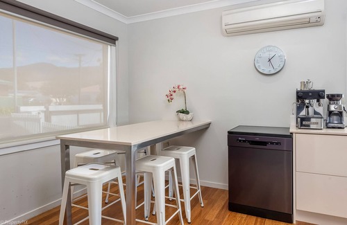 Glenorchy Haus | Dotties HOUSE HOBART