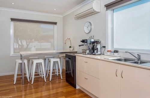 Glenorchy Haus | Dotties HOUSE HOBART