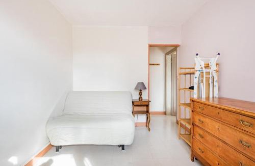 Petit-Ivry Haus | Double bedroom with share bathroom, in Paris area