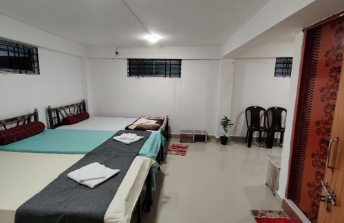 Golaghat Haus | Double Deluxe with bunk, central zone