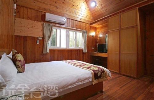 Zhushan Haus | Double Lake B&B