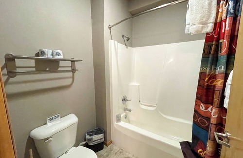 Spring Brook Hotel | Geräumige Hotelzimmer @ Spring Brook Resort | Atemberaubende Aussicht auf den Golfplatz