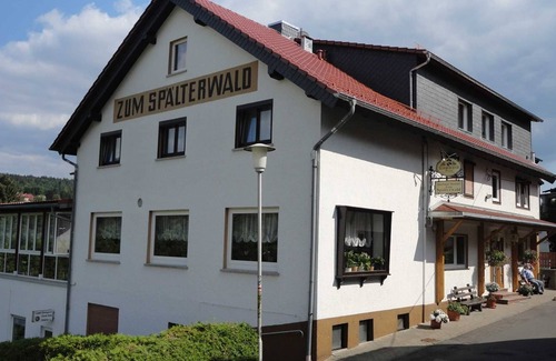 Beerfelden Hütte | Doppelzimmer mit Balkon 3 - Gasthaus Zum Spälterwald