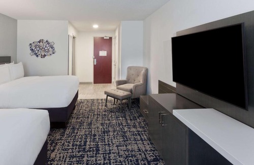 Dothan Hotel | Doubletree By Hilton Dothan, Al