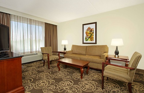 Mahwah Hotel | DoubleTree by Hilton Mahwah