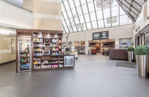 East Memphis Hotel | DoubleTree by Hilton Memphis