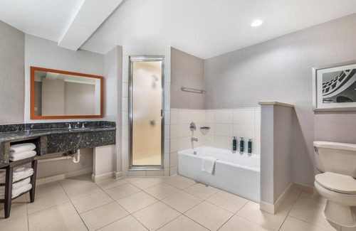 Williamsburg Hotel | DoubleTree by Hilton Williamsburg