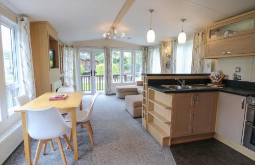 Aymestrey Haus | Dove