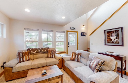 Dover Bay Haus | Dover Delight